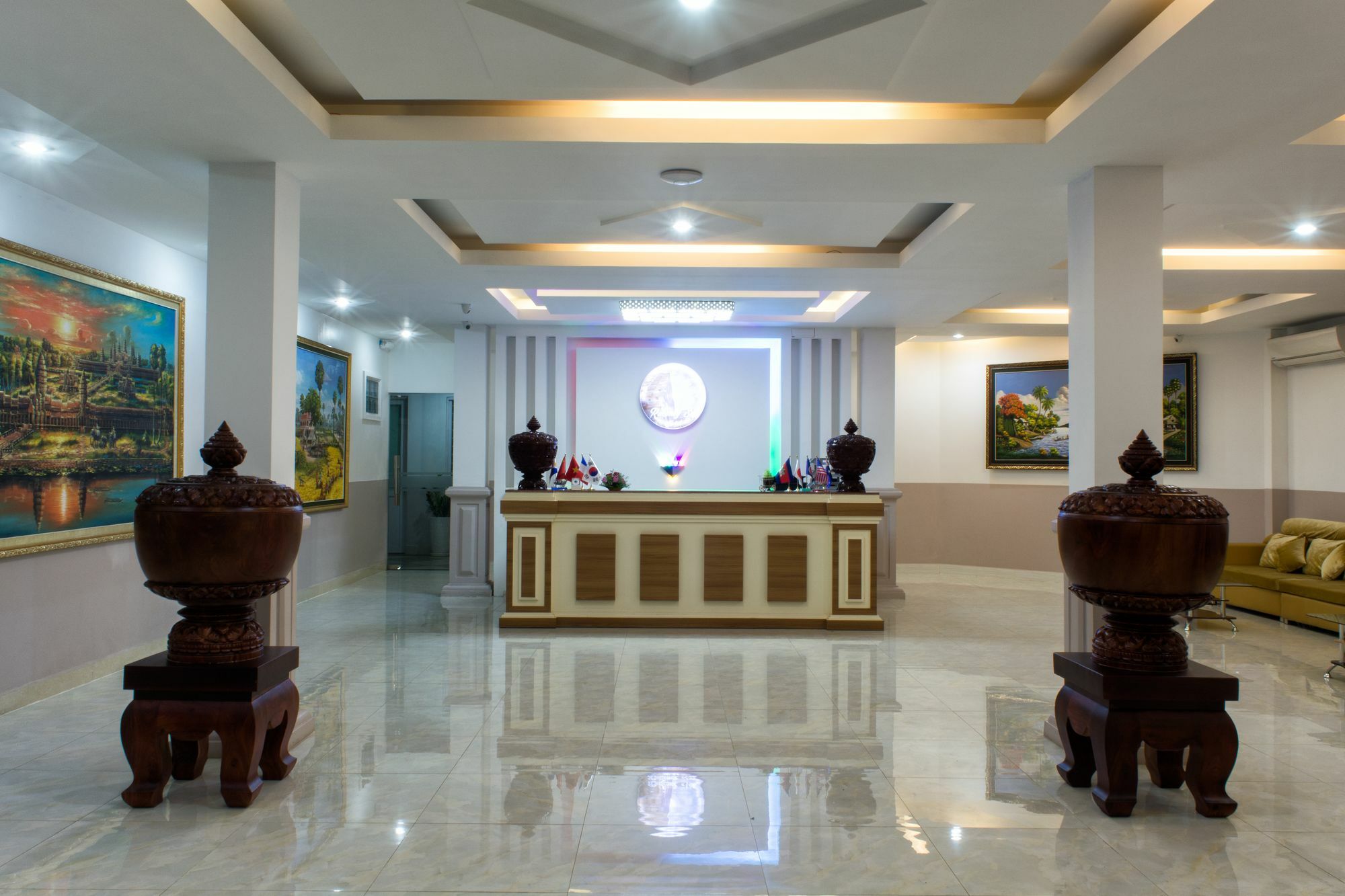Raksmey Suo Hotel Phnom Penh Exterior foto
