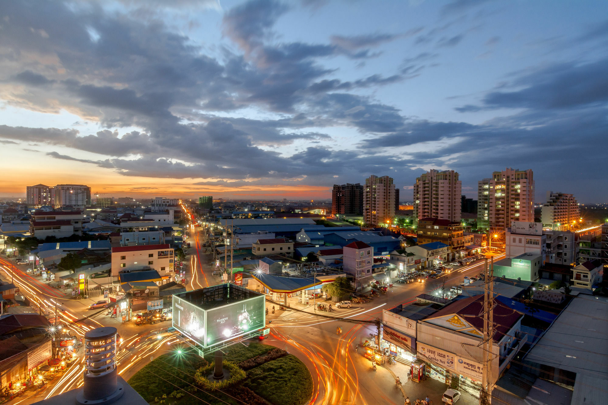Raksmey Suo Hotel Phnom Penh Exterior foto