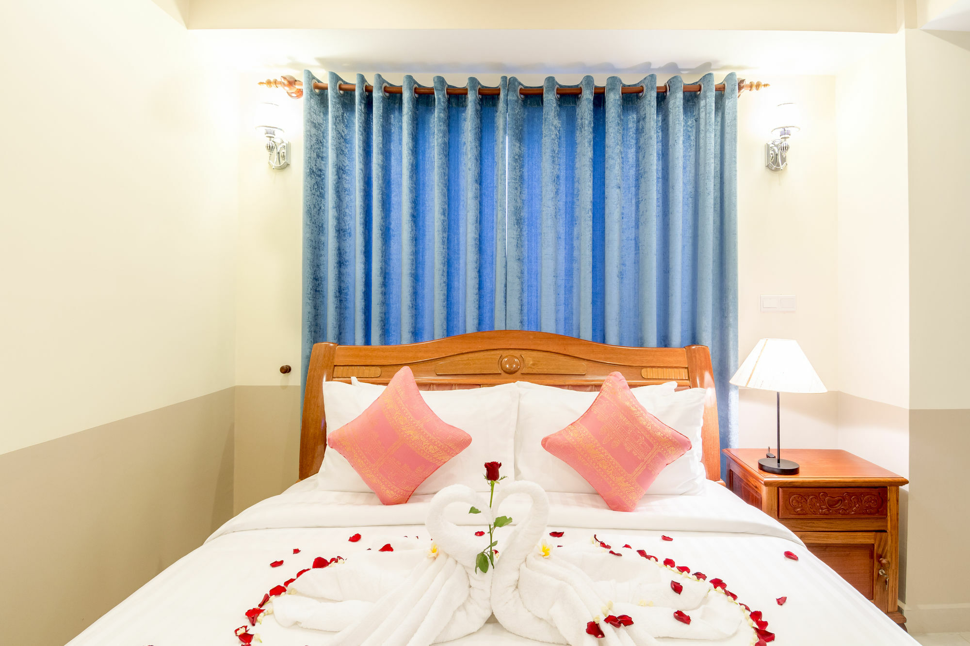 Raksmey Suo Hotel Phnom Penh Exterior foto