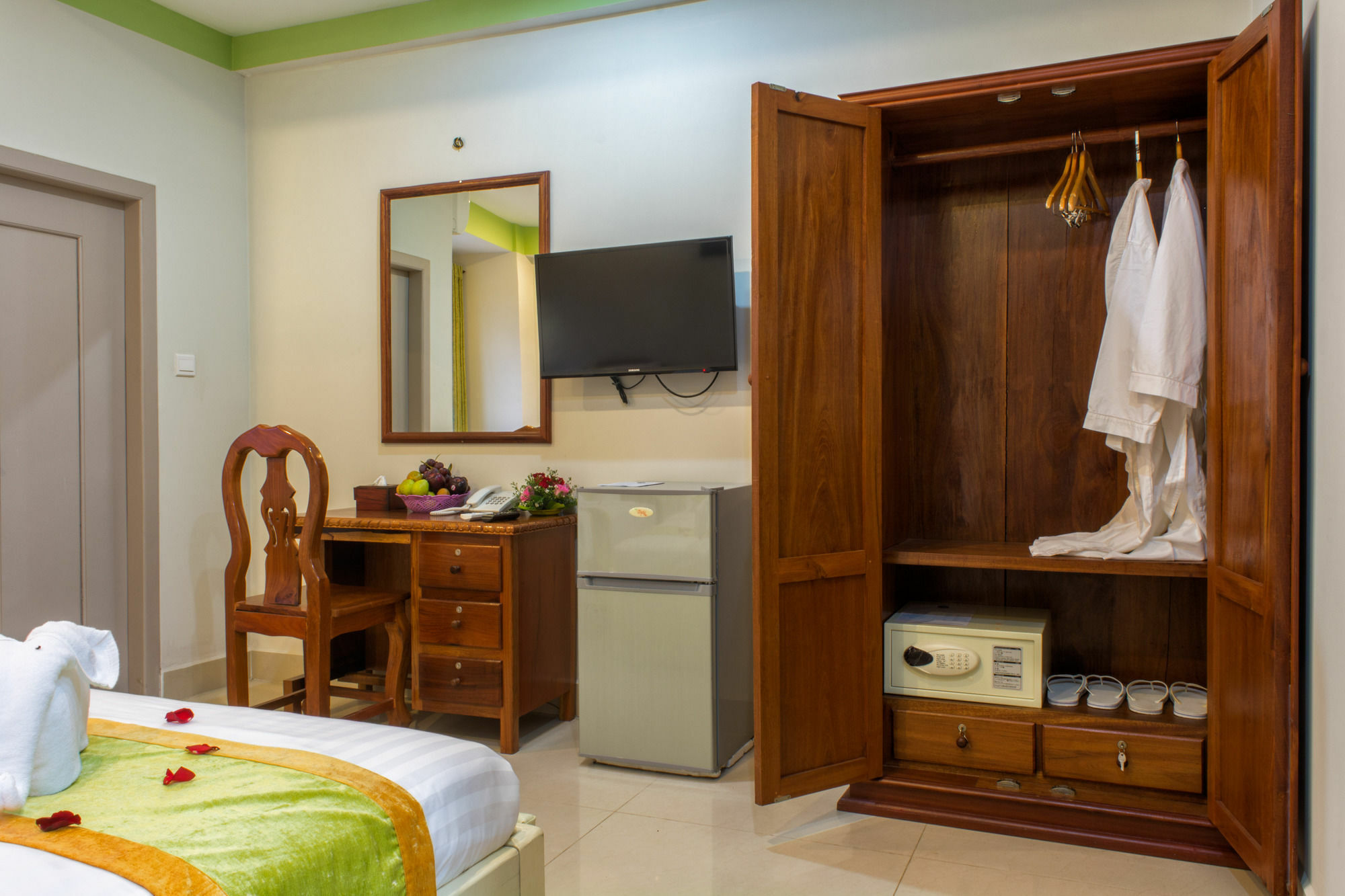 Raksmey Suo Hotel Phnom Penh Exterior foto