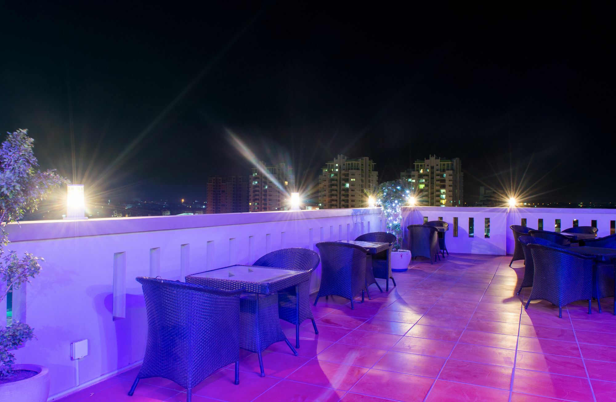 Raksmey Suo Hotel Phnom Penh Exterior foto